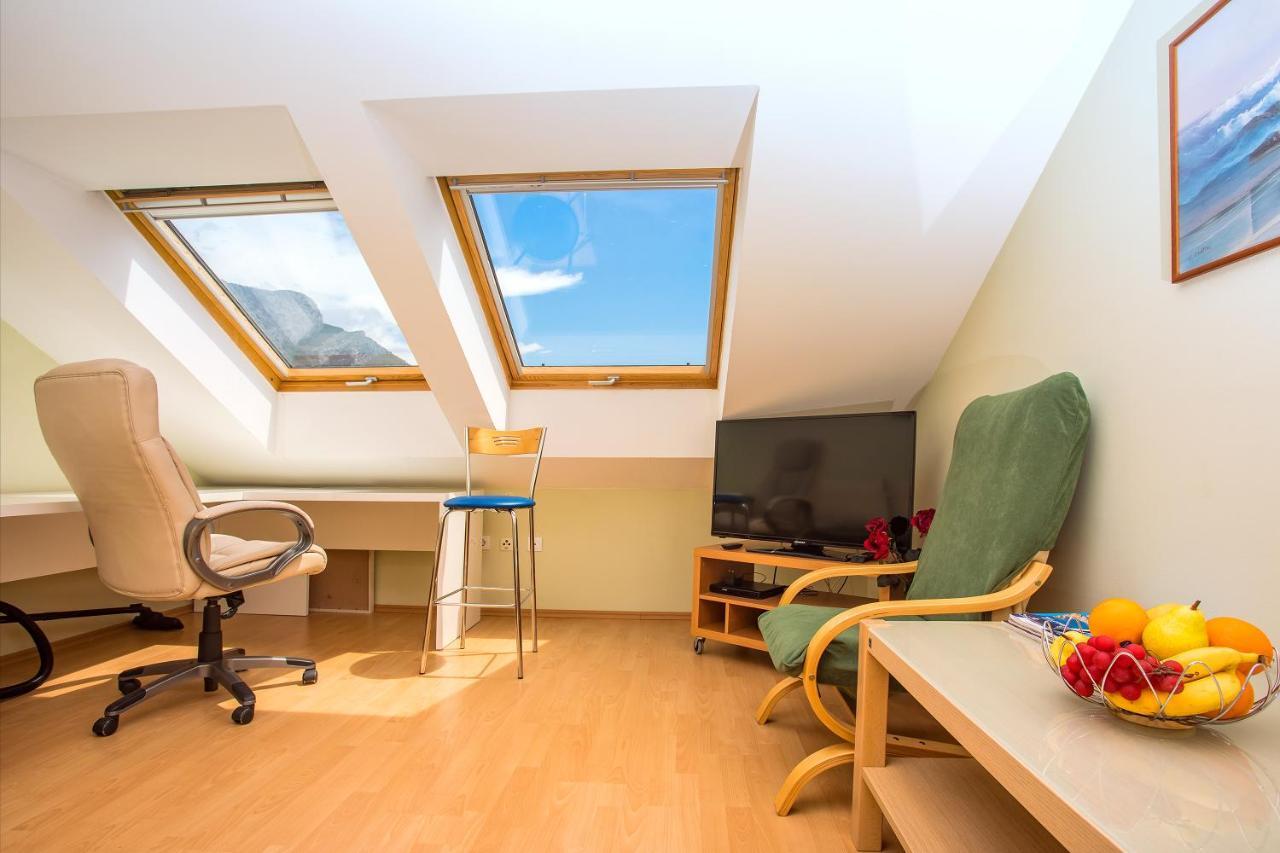 Apartmani Ribnjak Seka Omiš Eksteriør bilde