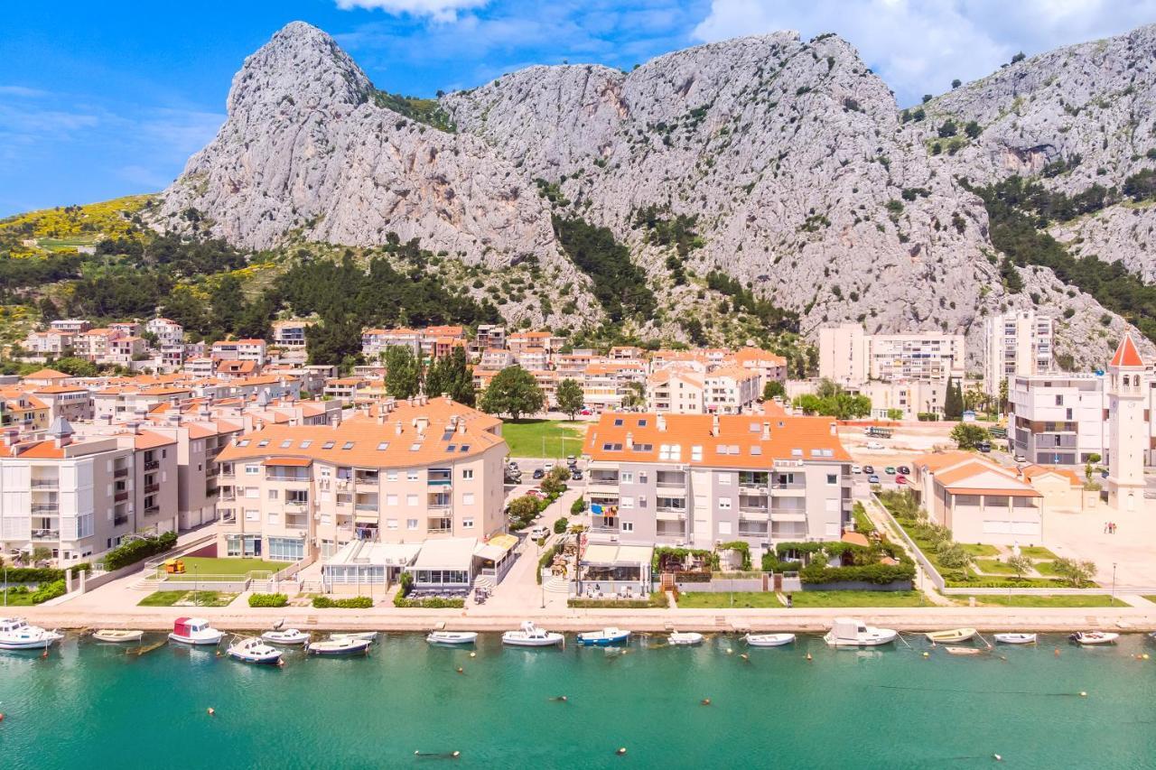Apartmani Ribnjak Seka Omiš Eksteriør bilde